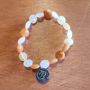 Carnelian & White Agate Stone Beaded Bracelet